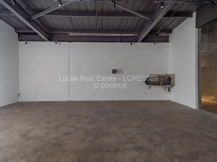 Retail/Shop to Rent in Borrowdale