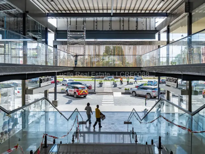 Retail/Shop to Rent in Borrowdale