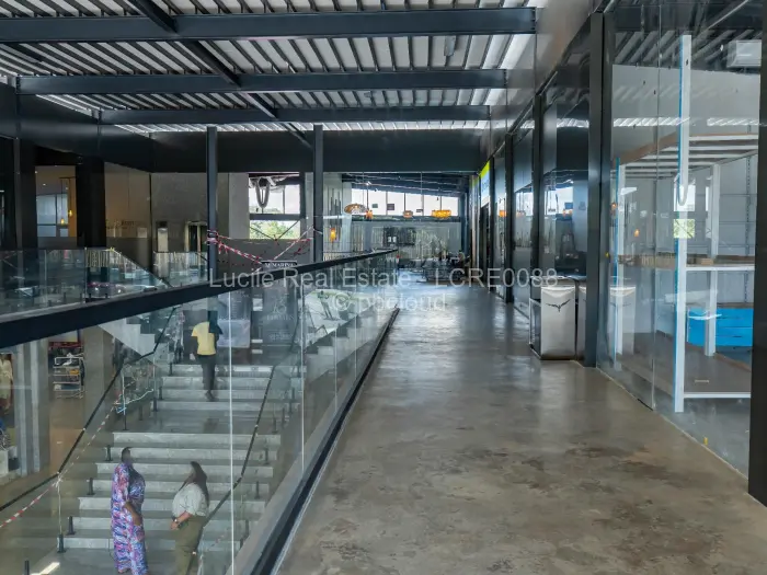 Retail/Shop to Rent in Borrowdale