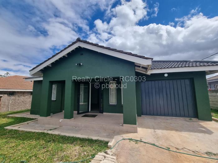 House to Rent in Mainway Meadows, Harare