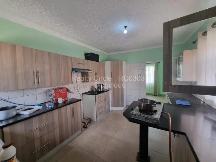 House to Rent in Mainway Meadows, Harare