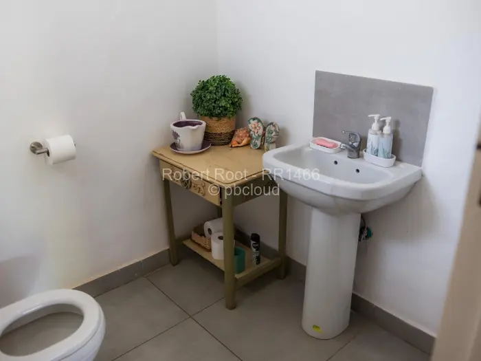 3 Bedroom House for Sale in Chisipite, Harare