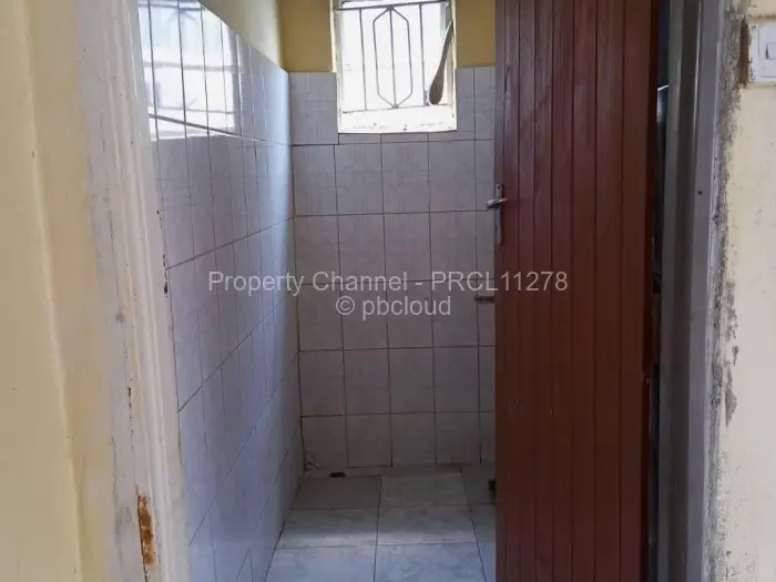 2 Bedroom House to Rent in Chitungwiza, Chitungwiza
