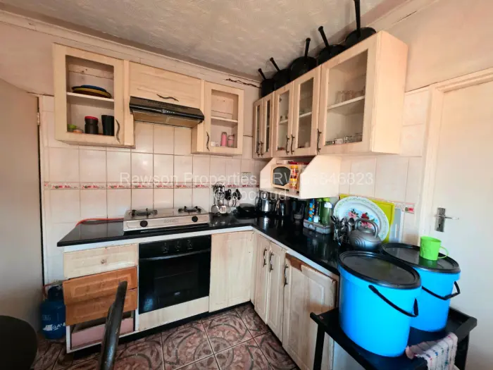 5 Bedroom House for Sale in Mainway Meadows, Harare