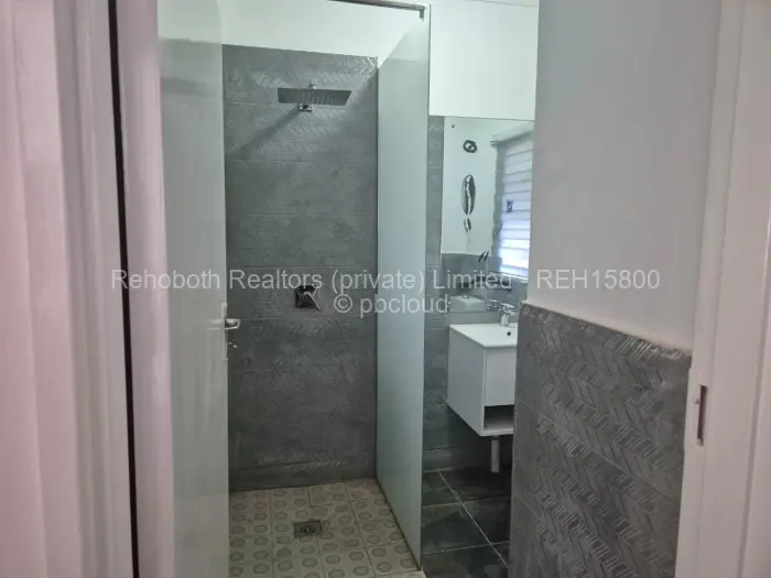 Flat/Apartment to Rent in Marlborough, Harare