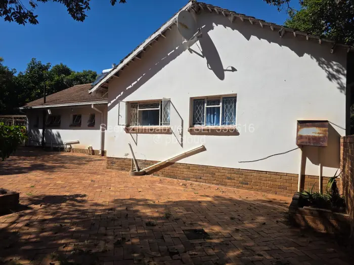 4 Bedroom House for Sale in Fortunes Gate, Bulawayo