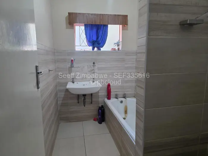 4 Bedroom House for Sale in Fortunes Gate, Bulawayo