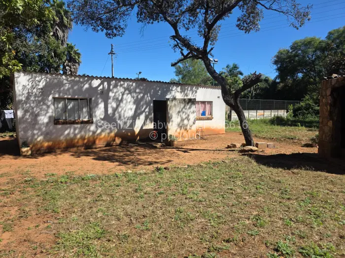 4 Bedroom House for Sale in Fortunes Gate, Bulawayo