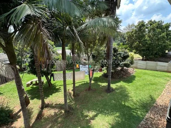 6 Bedroom House for Sale in Chisipite, Harare