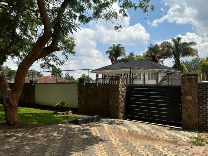 6 Bedroom House for Sale in Chisipite, Harare