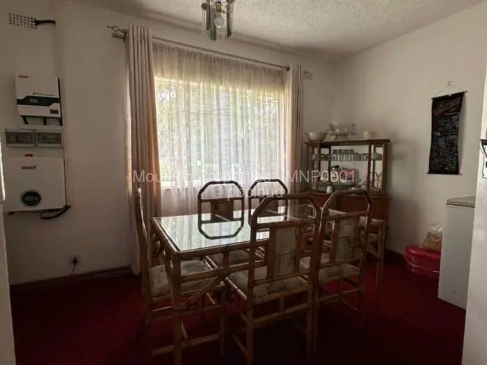 6 Bedroom House for Sale in Chisipite, Harare