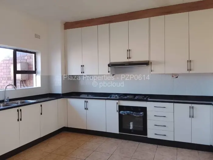 3 Bedroom House to Rent in Bluff Hill, Harare