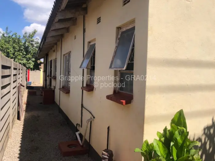 4 Bedroom House for Sale in Budiriro, Harare