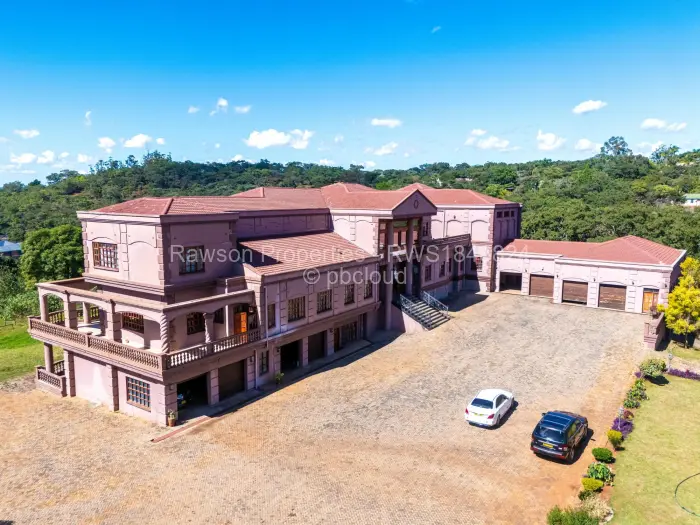 8 Bedroom House for Sale in Hogerty Hill, Harare