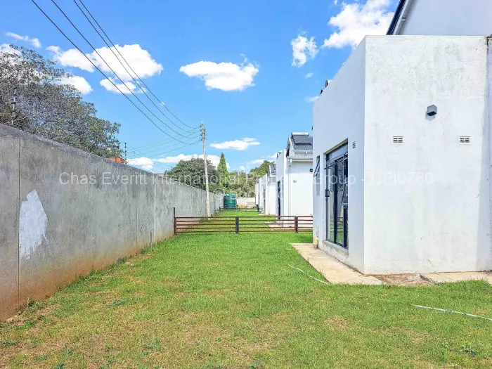 Townhouse/Cluster for Sale in Mount Pleasant, Harare