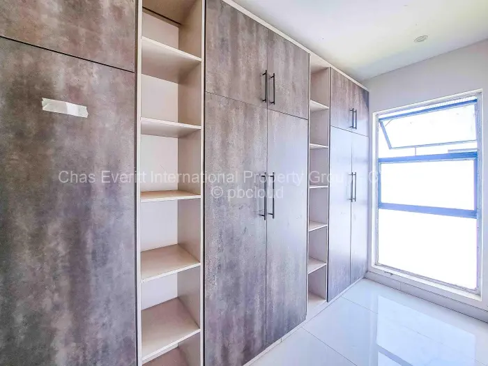 Townhouse/Cluster for Sale in Mount Pleasant, Harare