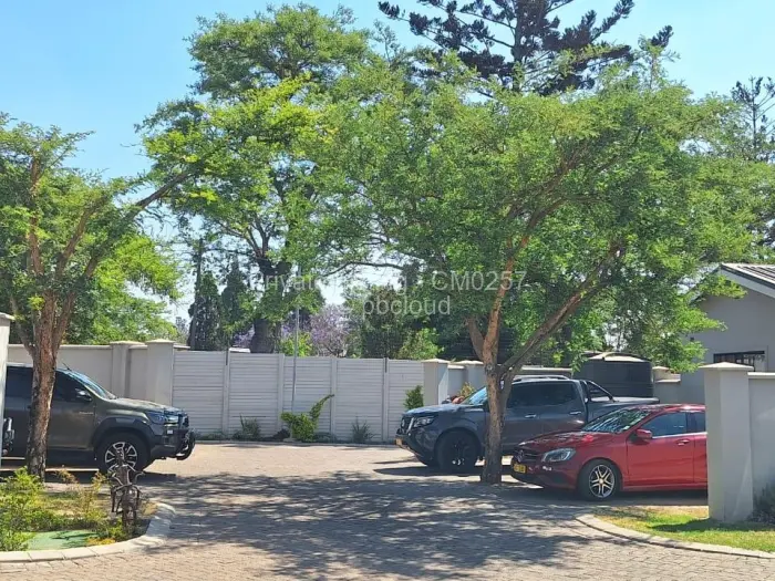 Townhouse/Cluster to Rent in Greendale, Harare