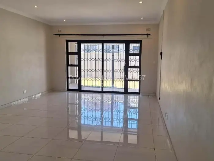 Townhouse/Cluster to Rent in Greendale, Harare