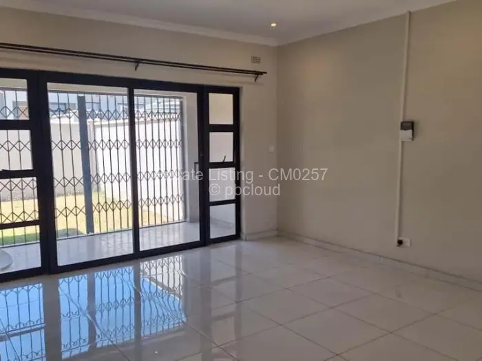 Townhouse/Cluster to Rent in Greendale, Harare