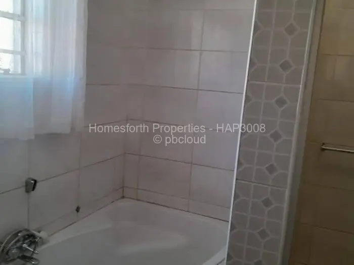 3 Bedroom House for Sale in Ruwa, Ruwa