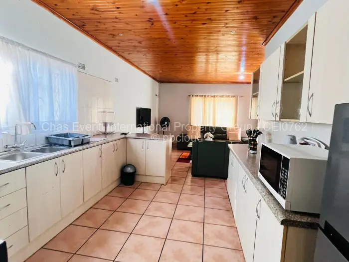 3 Bedroom Cottage/Garden Flat to Rent in Hillside