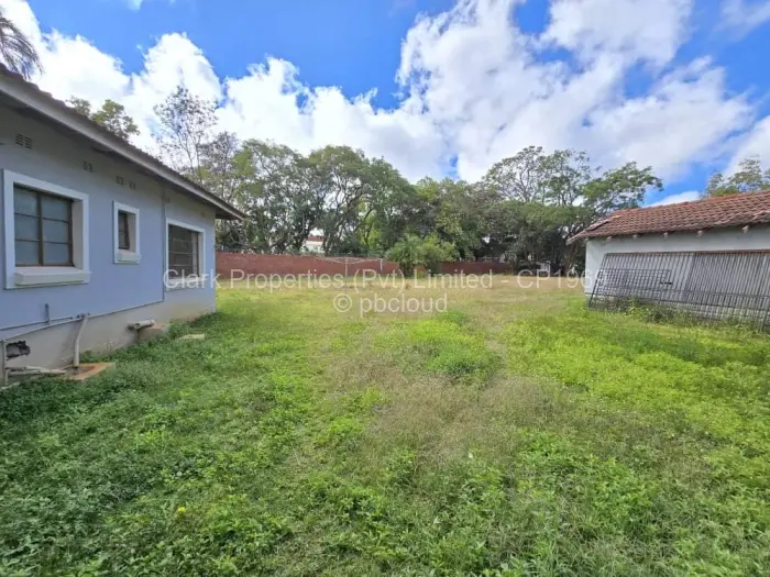 Office for Sale in Borrowdale, Harare