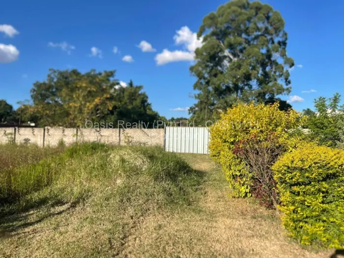 Residential Stand for Sale in Bluff Hill, Harare