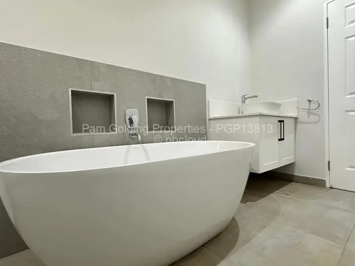 Townhouse/Cluster to Rent in Greendale