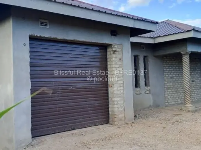 4 Bedroom House for Sale in Chitungwiza, Chitungwiza