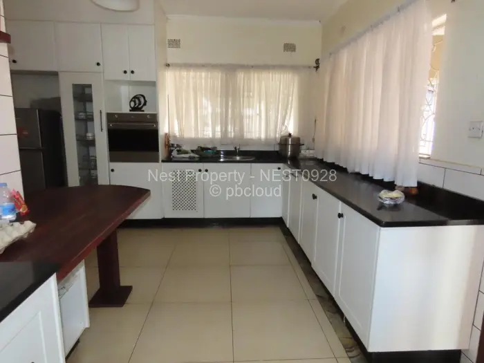 4 Bedroom House for Sale in Alexandra Park, Harare