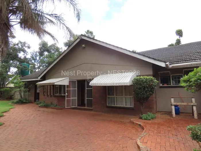 4 Bedroom House for Sale in Alexandra Park, Harare