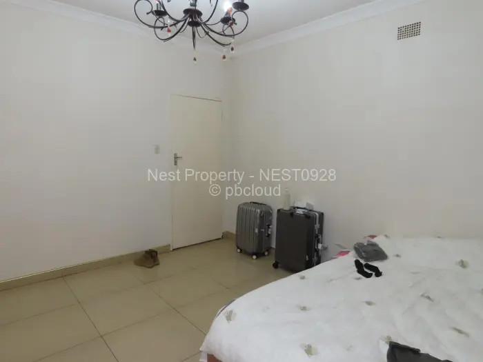 4 Bedroom House for Sale in Alexandra Park, Harare