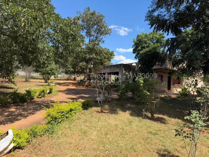 5 Bedroom House for Sale in Carrick Creagh Estate, Harare
