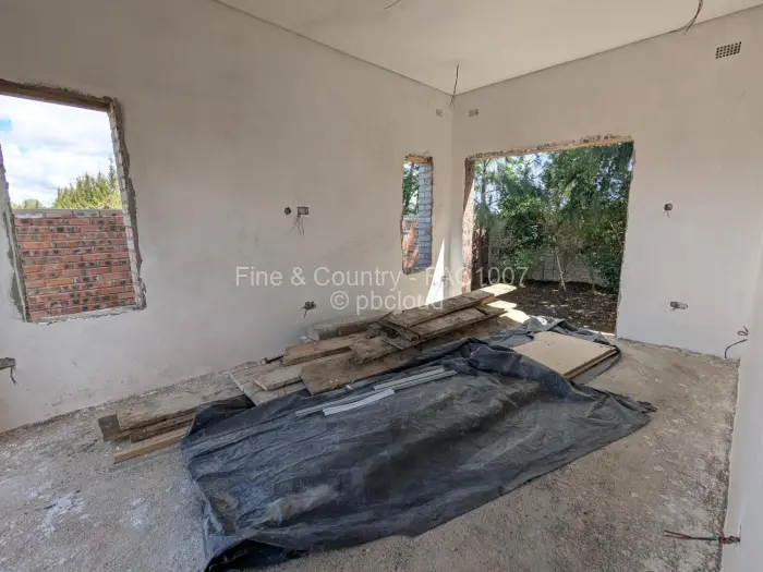 Townhouse/Cluster for Sale in Greendale, Harare