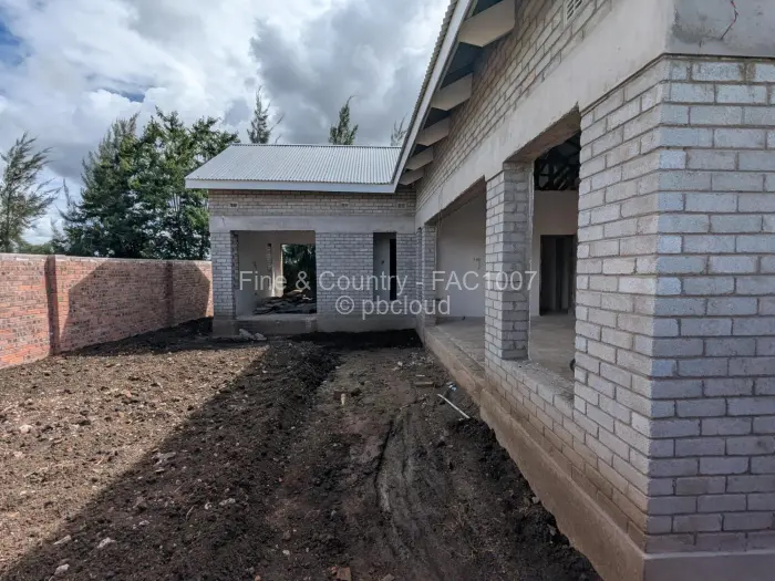 Townhouse/Cluster for Sale in Greendale, Harare