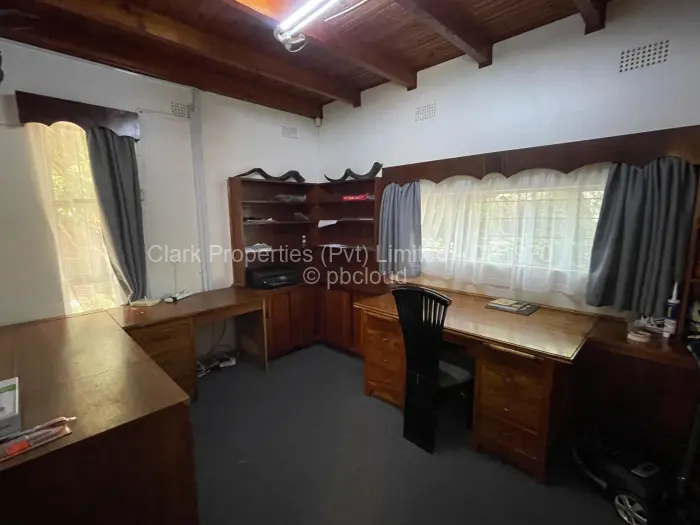 3 Bedroom House for Sale in Suburbs, Bulawayo