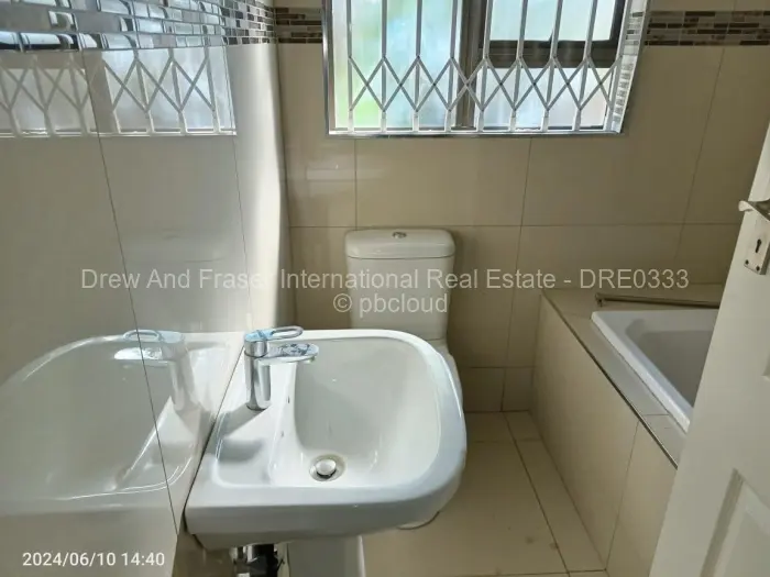4 Bedroom House for Sale in Glen Lorne, Harare