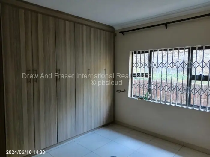 4 Bedroom House for Sale in Glen Lorne, Harare