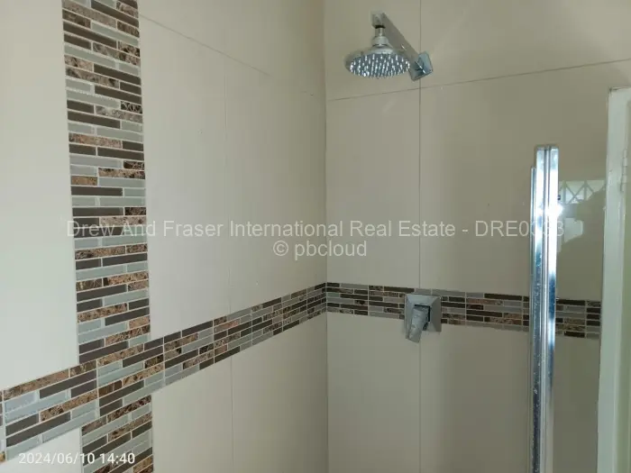 4 Bedroom House for Sale in Glen Lorne, Harare