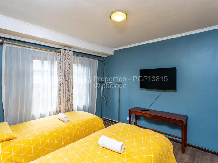 5 Bedroom House for Sale in Kambuzuma, Harare
