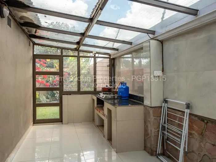5 Bedroom House for Sale in Kambuzuma, Harare