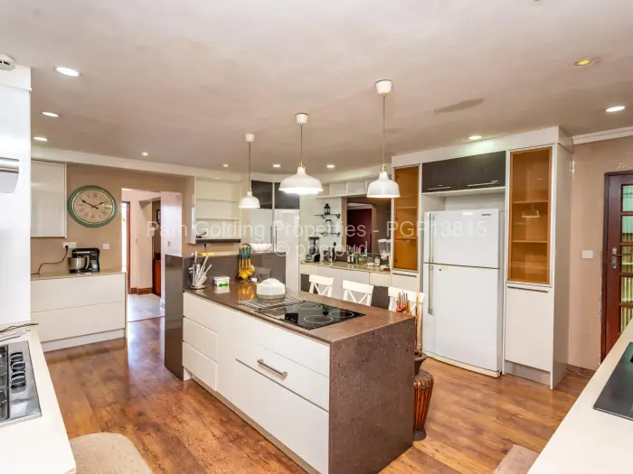 5 Bedroom House for Sale in Kambuzuma, Harare