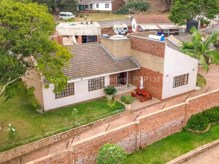 5 Bedroom House for Sale in Kambuzuma, Harare