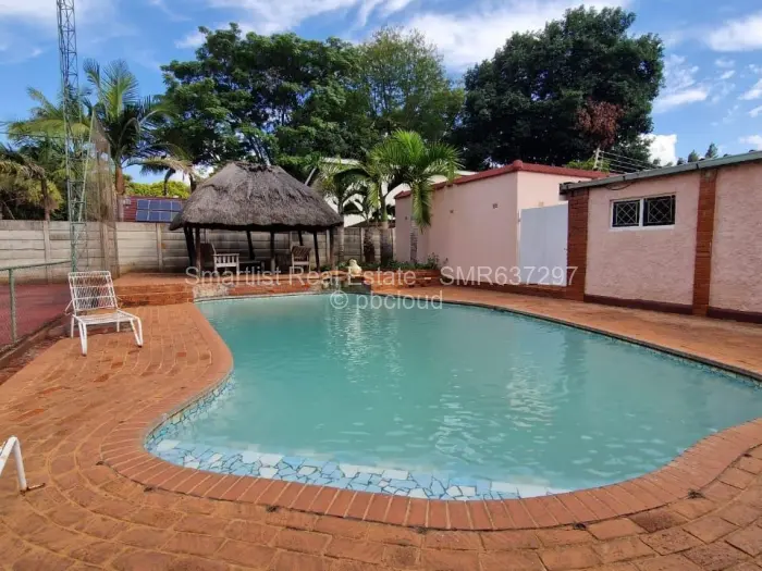 4 Bedroom House to Rent in Milton Park