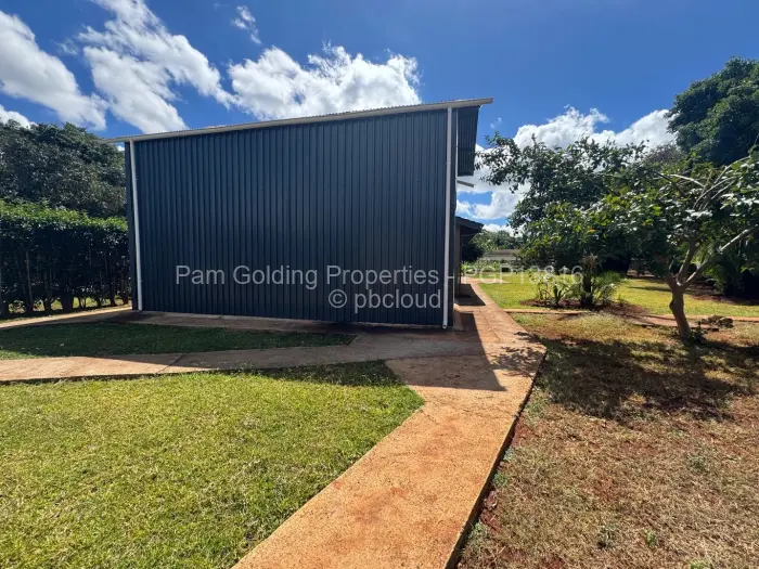 Office to Rent in Highlands