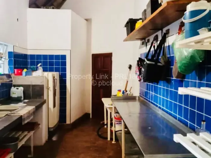 4 Bedroom House for Sale in Burnside, Bulawayo