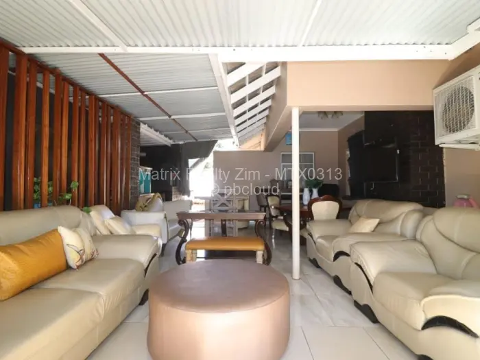 4 Bedroom House for Sale in Alexandra Park, Harare