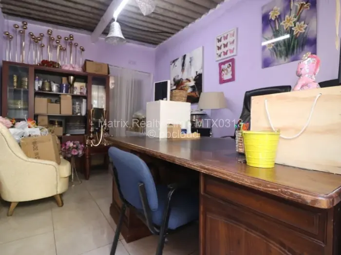 4 Bedroom House for Sale in Alexandra Park, Harare