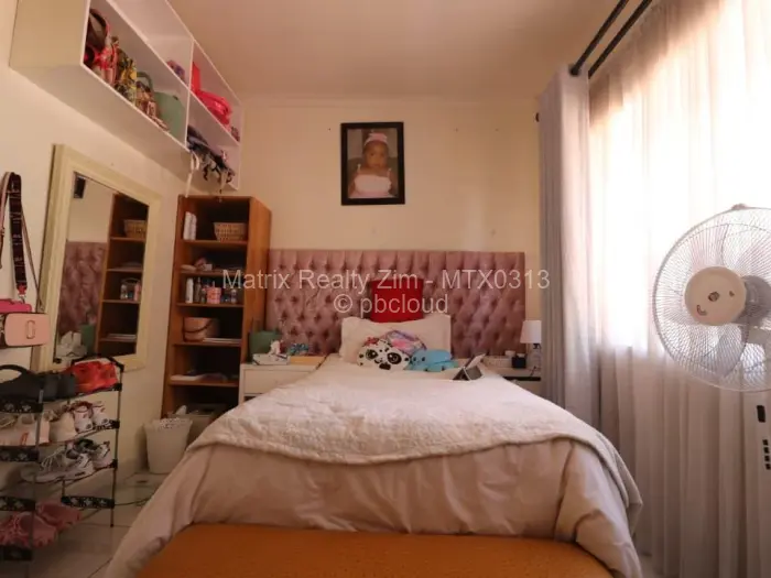 4 Bedroom House for Sale in Alexandra Park, Harare