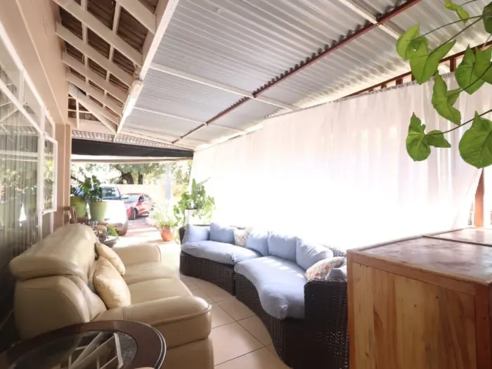 4 Bedroom House for Sale in Alexandra Park, Harare